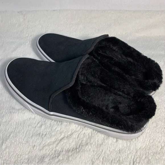 Eddie Bauer Black Fur-Lined Slip On Sneakers - Picture 3 of 7